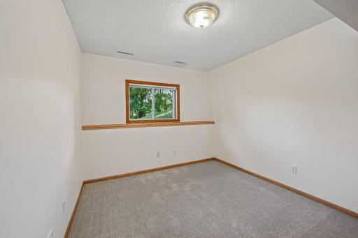 29-web-or-mls-49th Ave-S2008-048.jpg