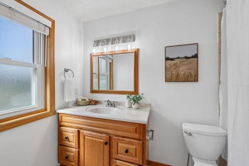 23-web-or-mls-49th Ave-S2008-038.jpg