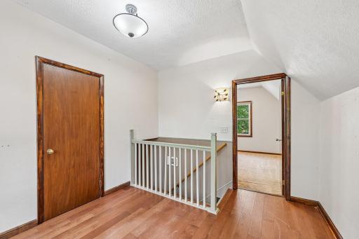2229 Oak Hill Place, North Saint Paul, MN 55109