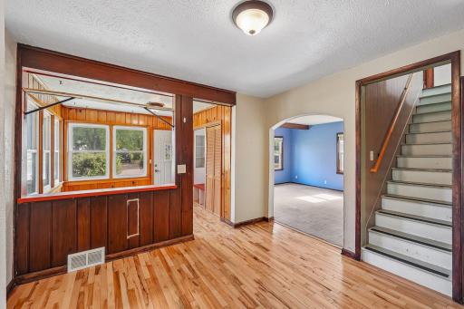 2229 Oak Hill Place, North Saint Paul, MN 55109