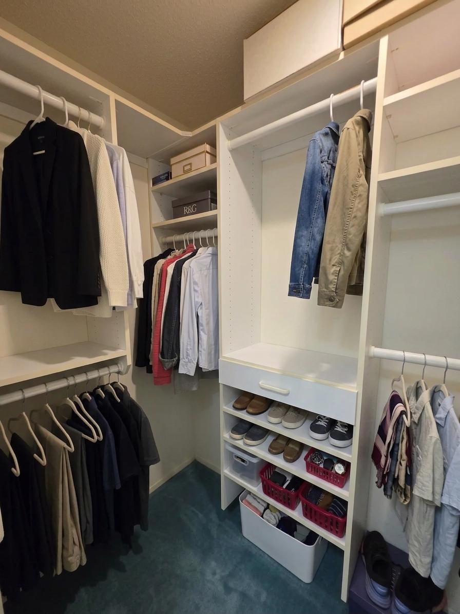Owner’s suite walk-in closet