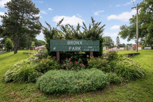 2836 Kentucky Avenue S, Saint Louis Park, MN 55426