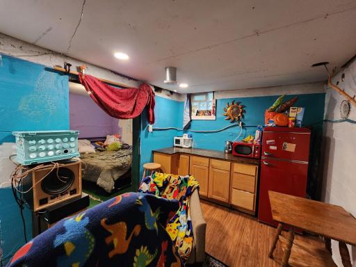 Bedroom5Basment1.jpg