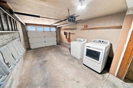 432 16th Ave SW, Rochester, MN 55902