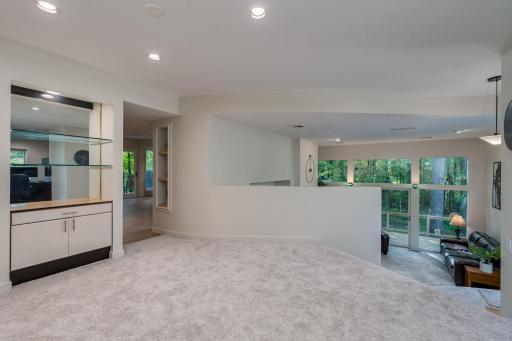 14-web-or-mls-317-meadow-woods-dr.jpg