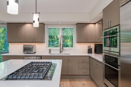 23-web-or-mls-317-meadow-woods-dr.jpg