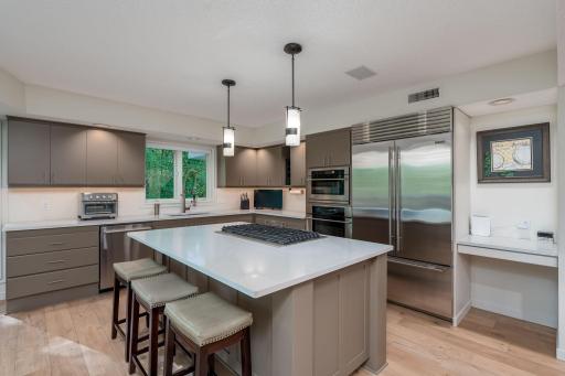19-web-or-mls-317-meadow-woods-dr.jpg