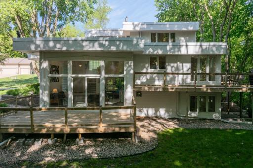 66-web-or-mls-317-meadow-woods-dr.jpg