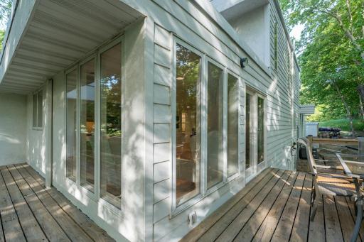 59-web-or-mls-317-meadow-woods-dr.jpg