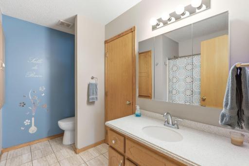 500 Maple Knoll Way NW, Saint Michael, MN 55376