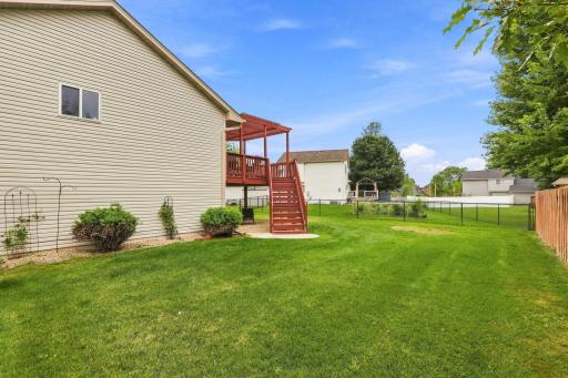 500 Maple Knoll Way NW, Saint Michael, MN 55376