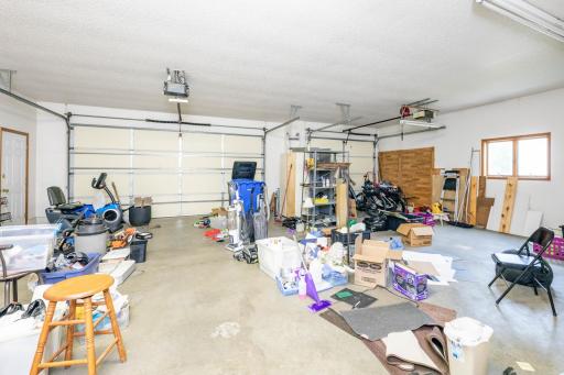 Heated garage with shop