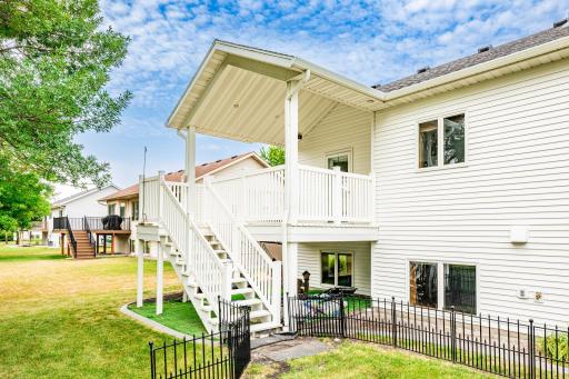 Maintenance free deck