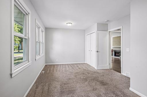 12. 5900 Queen Bedroom 1.jpg