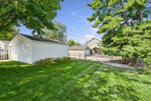 19. 5900 Queen Large Backyard.jpg