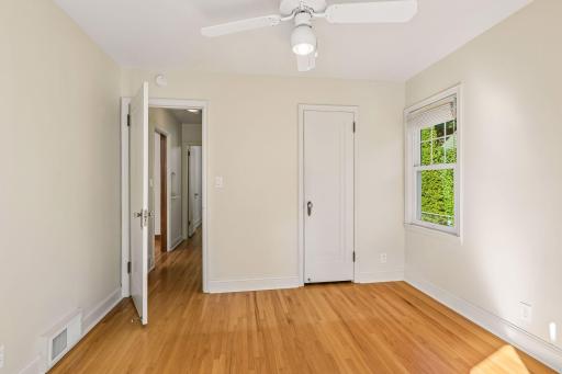 1020 Hoyt Avenue W, Saint Paul, MN 55117