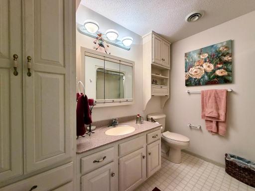 3/4 Bath.jpeg