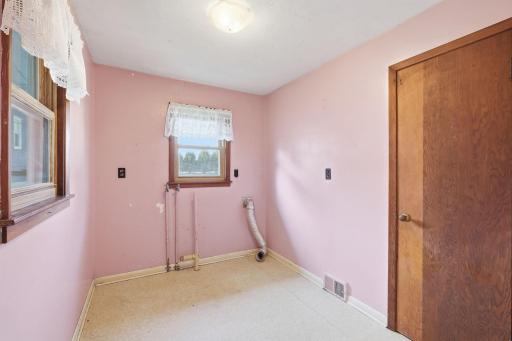 212 3rd Street E, Jordan, MN 55352