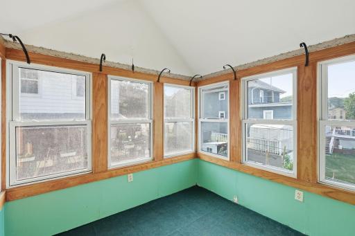 212 3rd Street E, Jordan, MN 55352