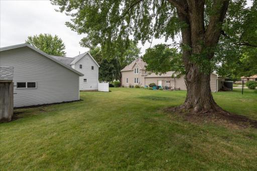 105 4th St NW, Kasson, MN 55944