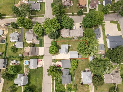 105 4th St NW, Kasson, MN 55944