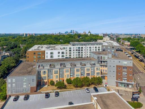 Great location for biking and commuting, within a 10 minute drive of downtown Minneapolis and downtown St. Paul.