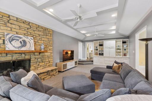10' ceilings in family room