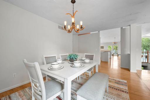 24-web-or-mls-N6690 870th St-39.jpg