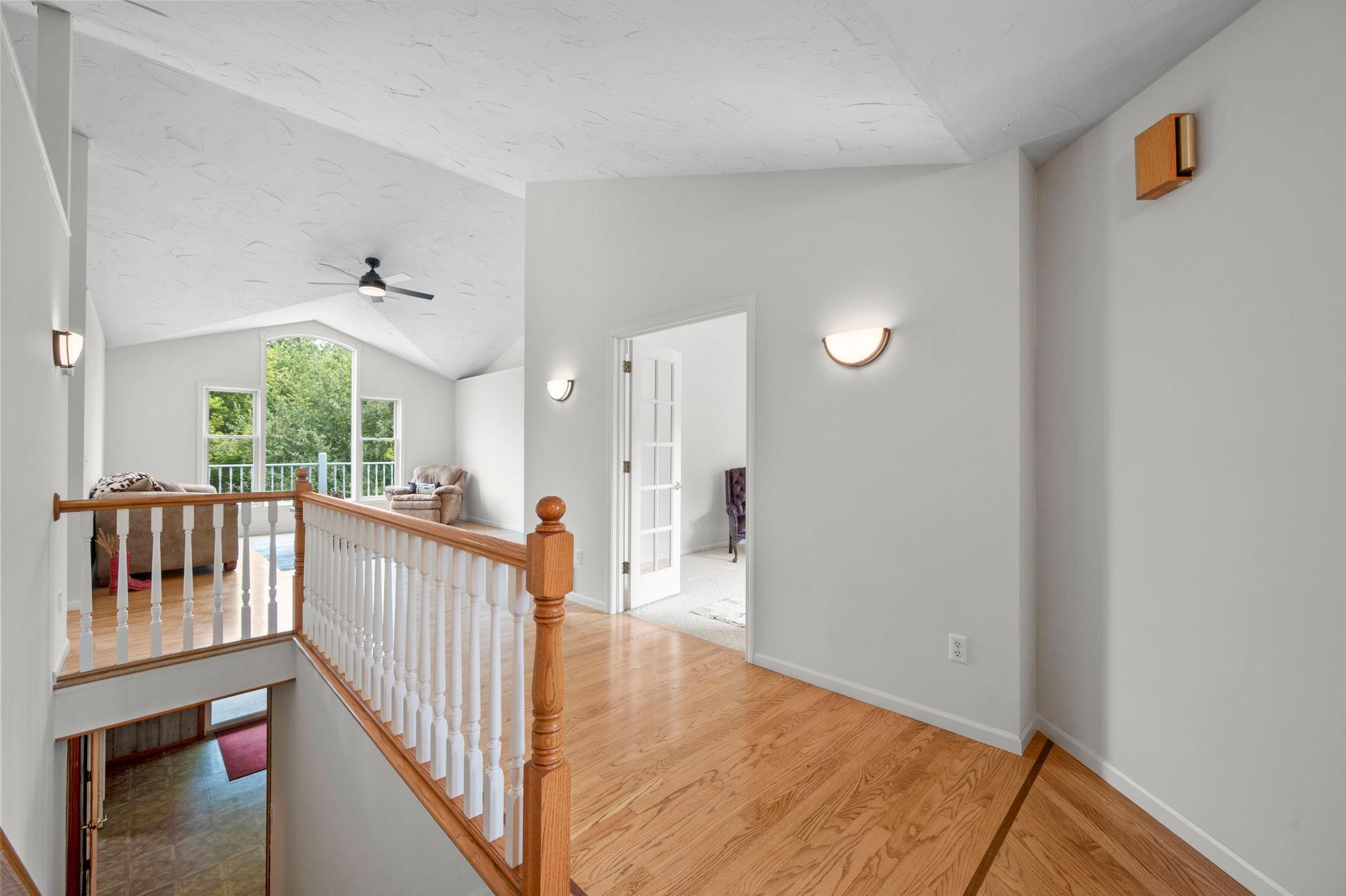 26-web-or-mls-N6690 870th St-44 (2).jpg