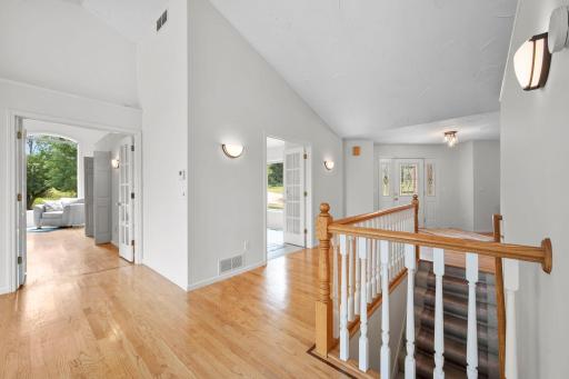 28-web-or-mls-N6690 870th St-54 (2).jpg