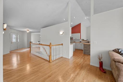 44-web-or-mls-N6690 870th St-119 (3).jpg