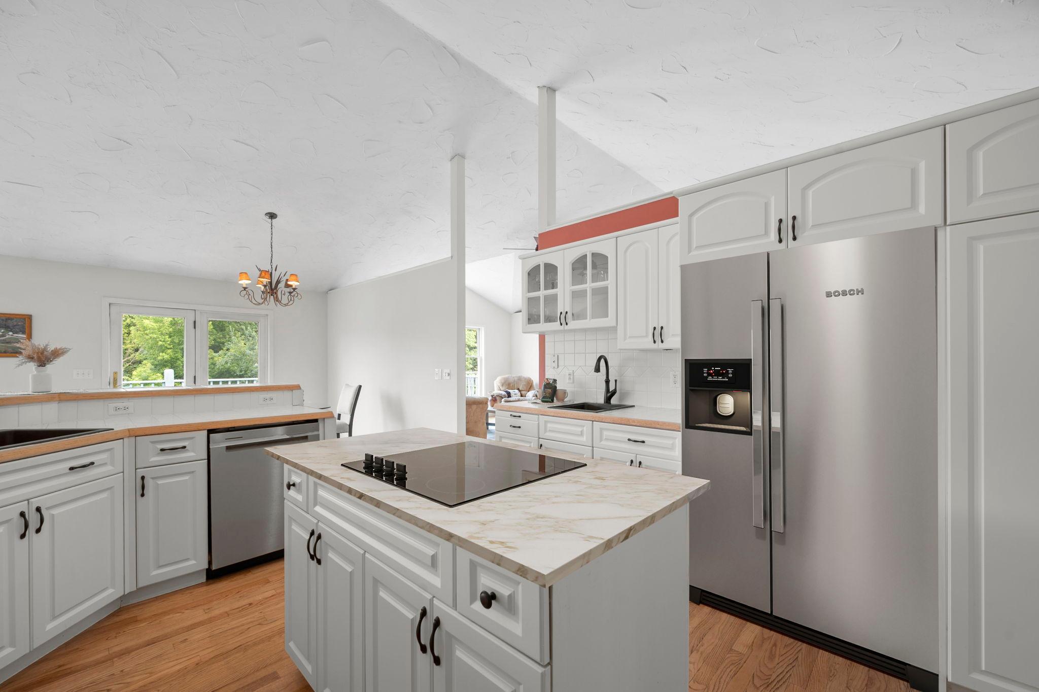 76-web-or-mls-N6690 870th St-294 (2).jpg