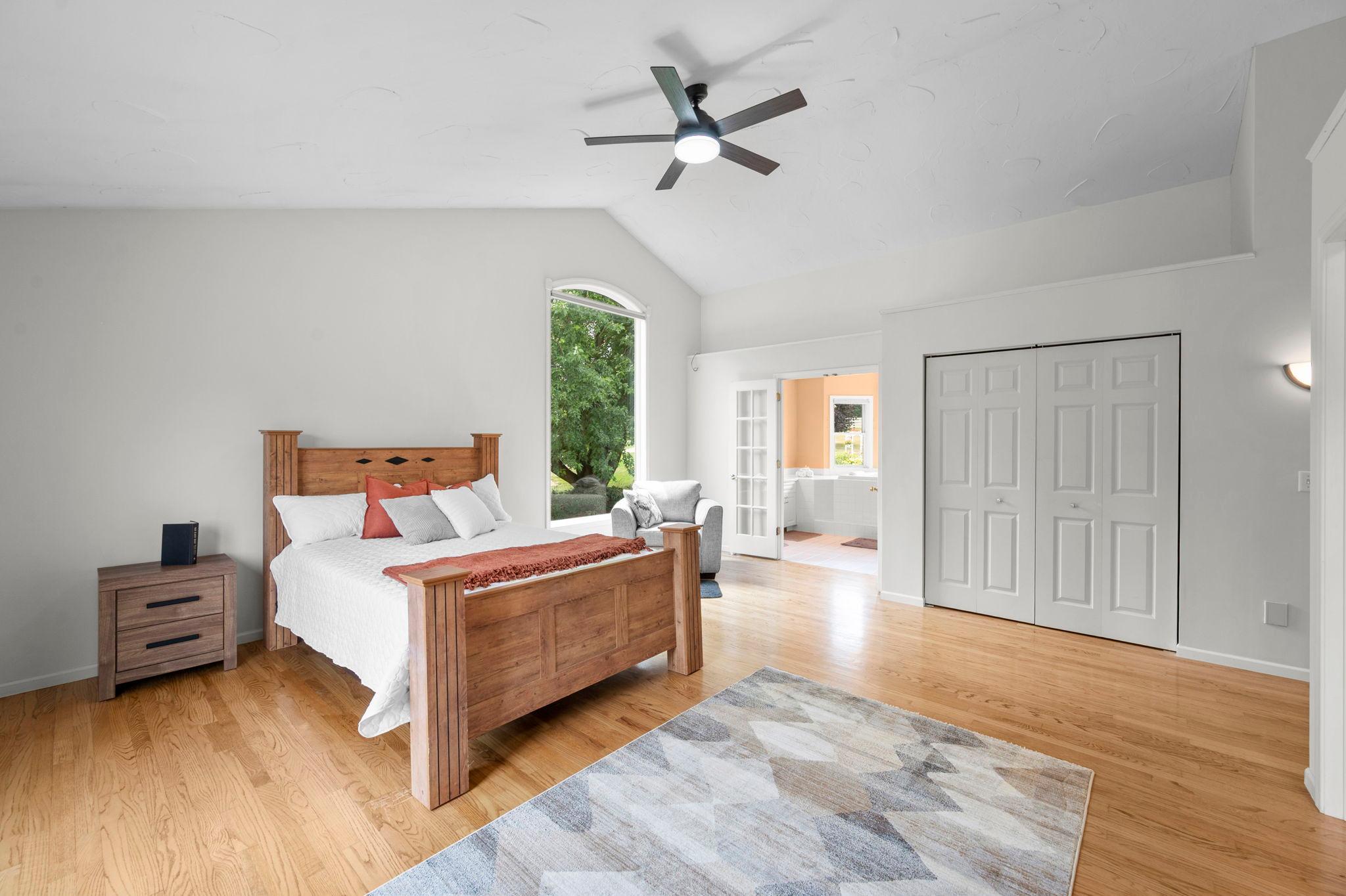 81-web-or-mls-N6690 870th St-134.jpg