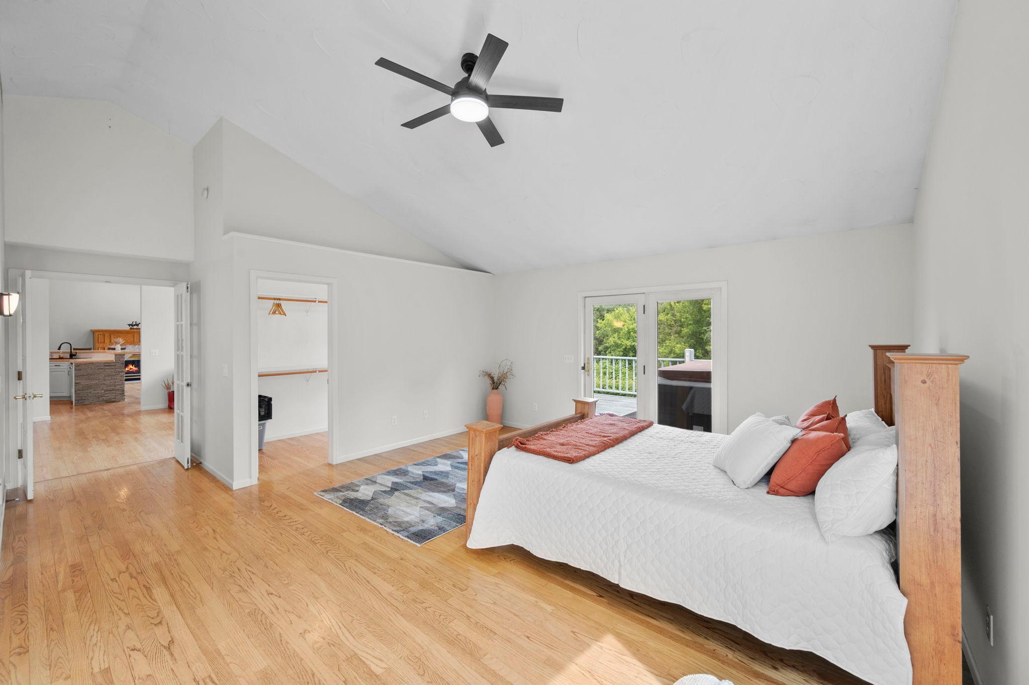 85-web-or-mls-N6690 870th St-154.jpg