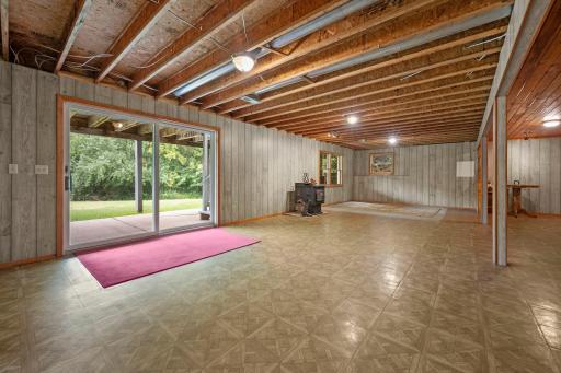 99-web-or-mls-N6690 870th St-339.jpg