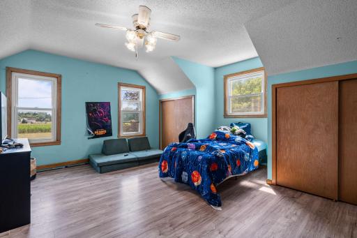 Upstairs bedroom 4