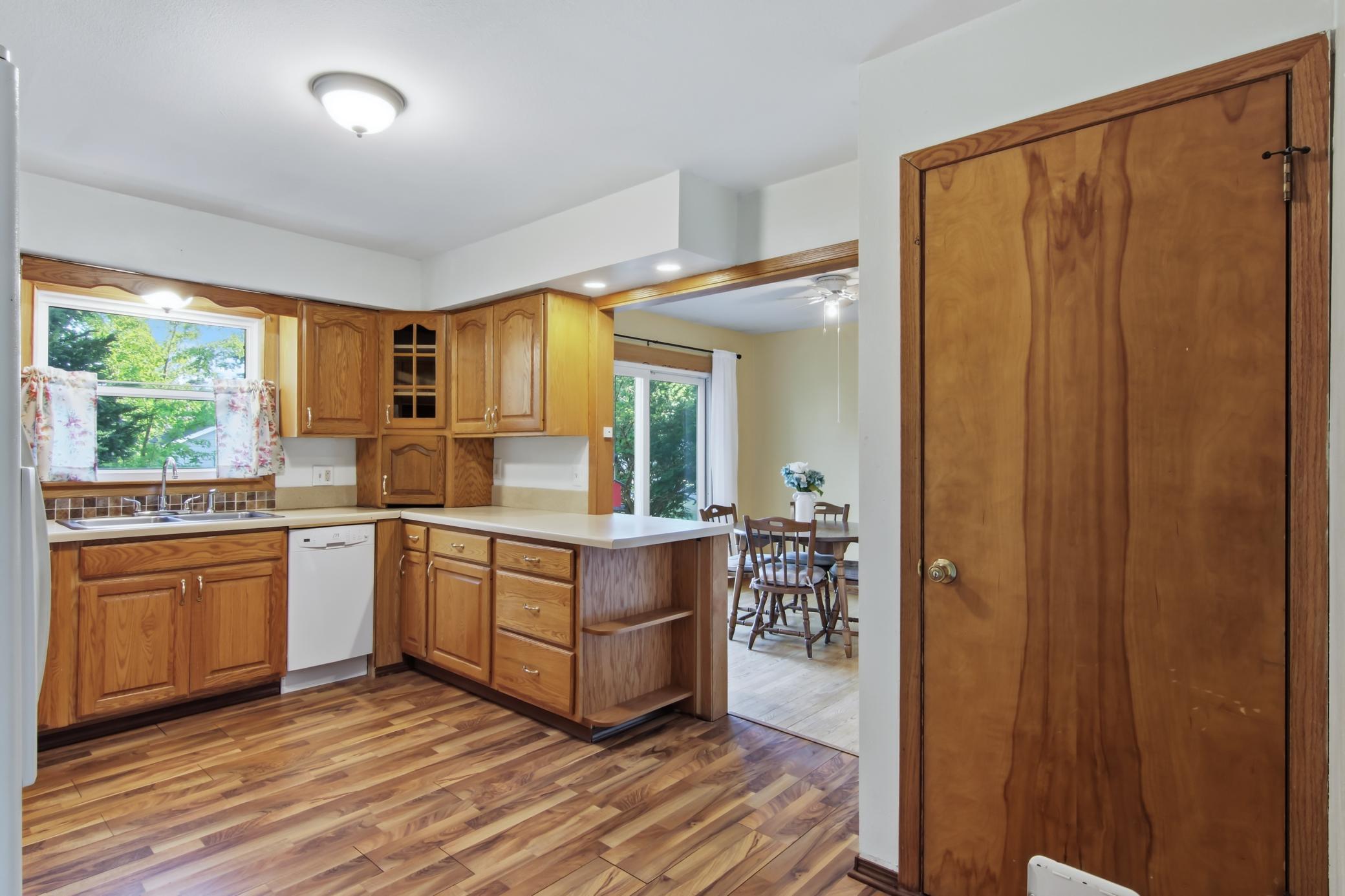 Open flow to dining area