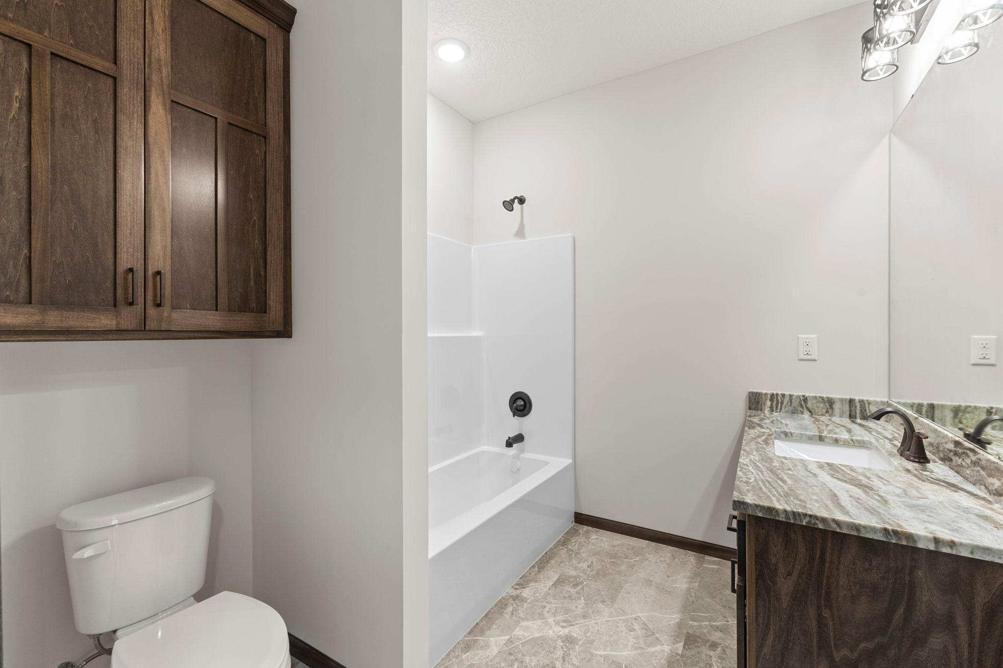 Full guest bath