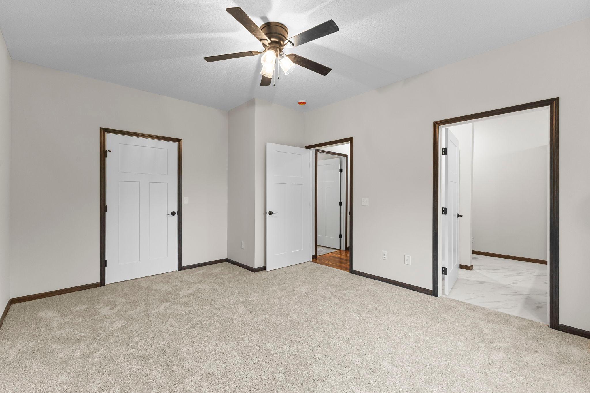 Primary Bedroom w/walk-in closet and private bath