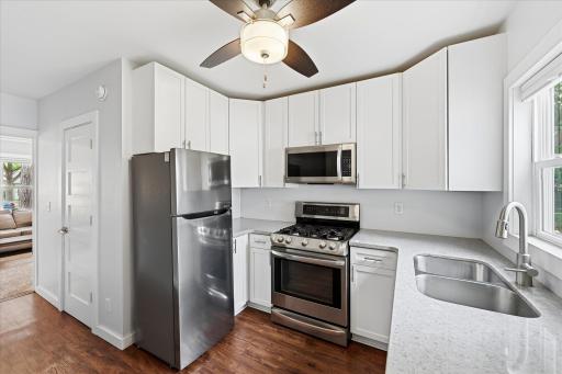 20-1426 Pascal St [3302744]- 020.jpg