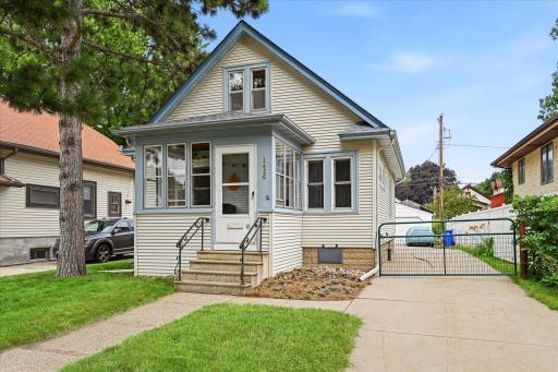 1426 Pascal Street N, Saint Paul, MN 55108