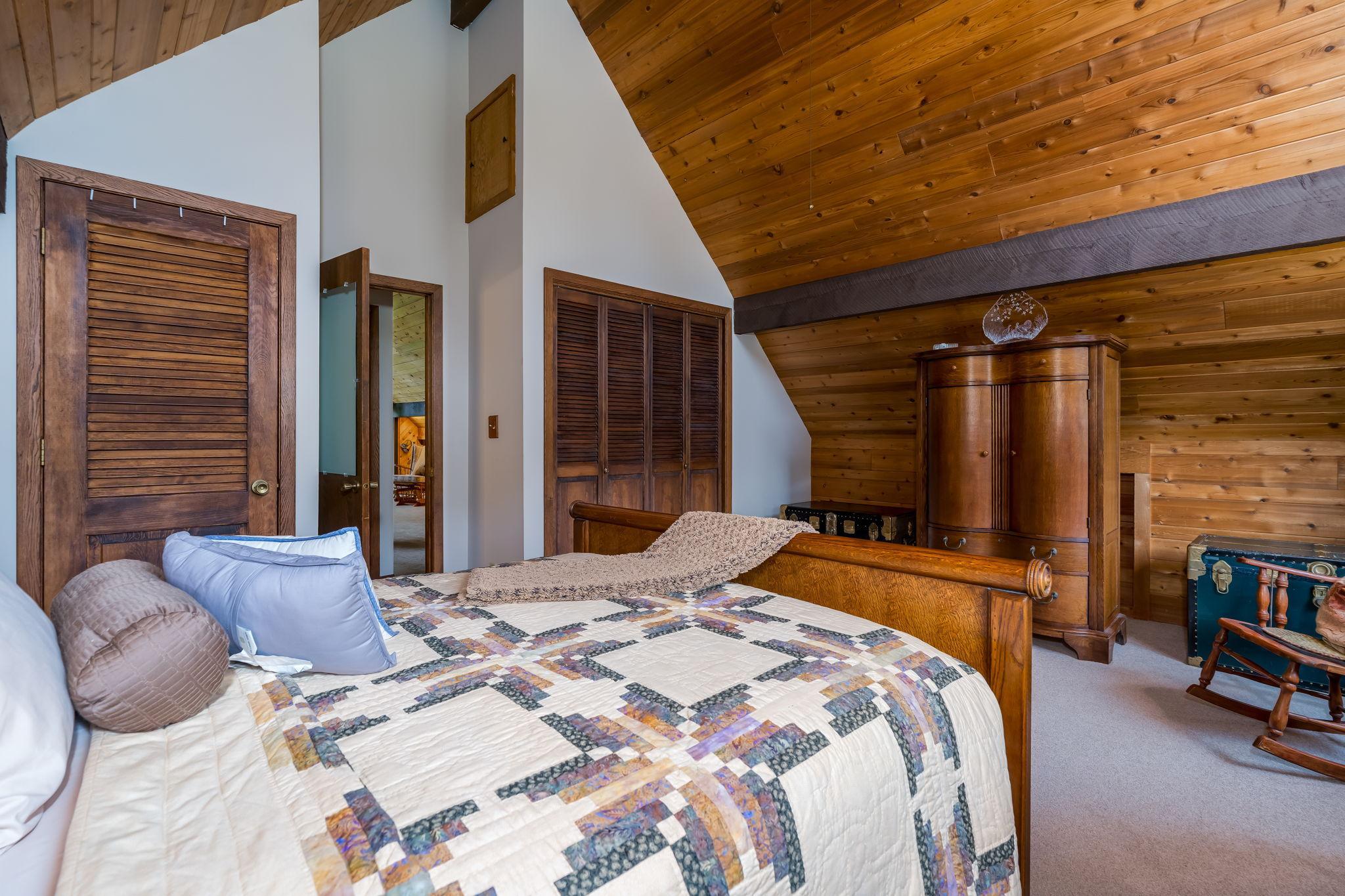 37-web-or-mls-314-meadow-woods-dr.jpg