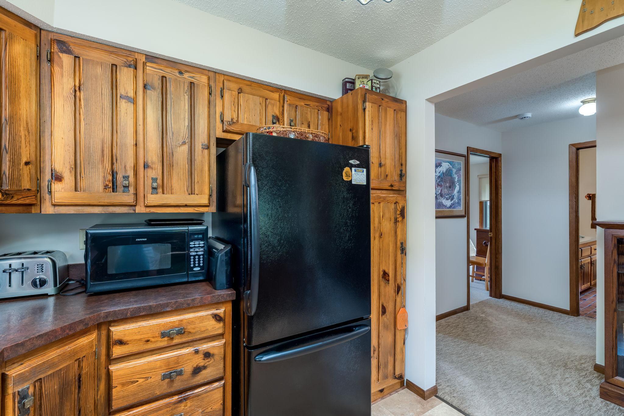 18-web-or-mls-314-meadow-woods-dr.jpg