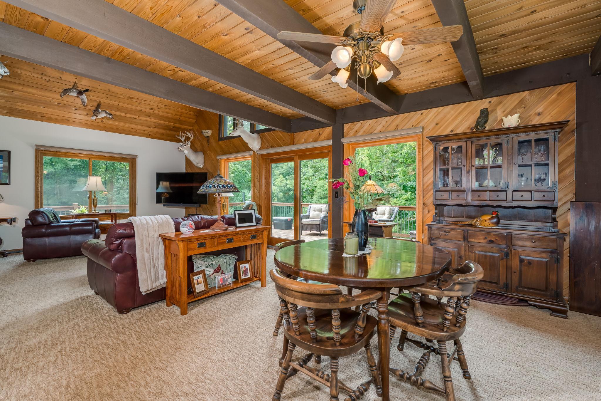 13-web-or-mls-314-meadow-woods-dr.jpg