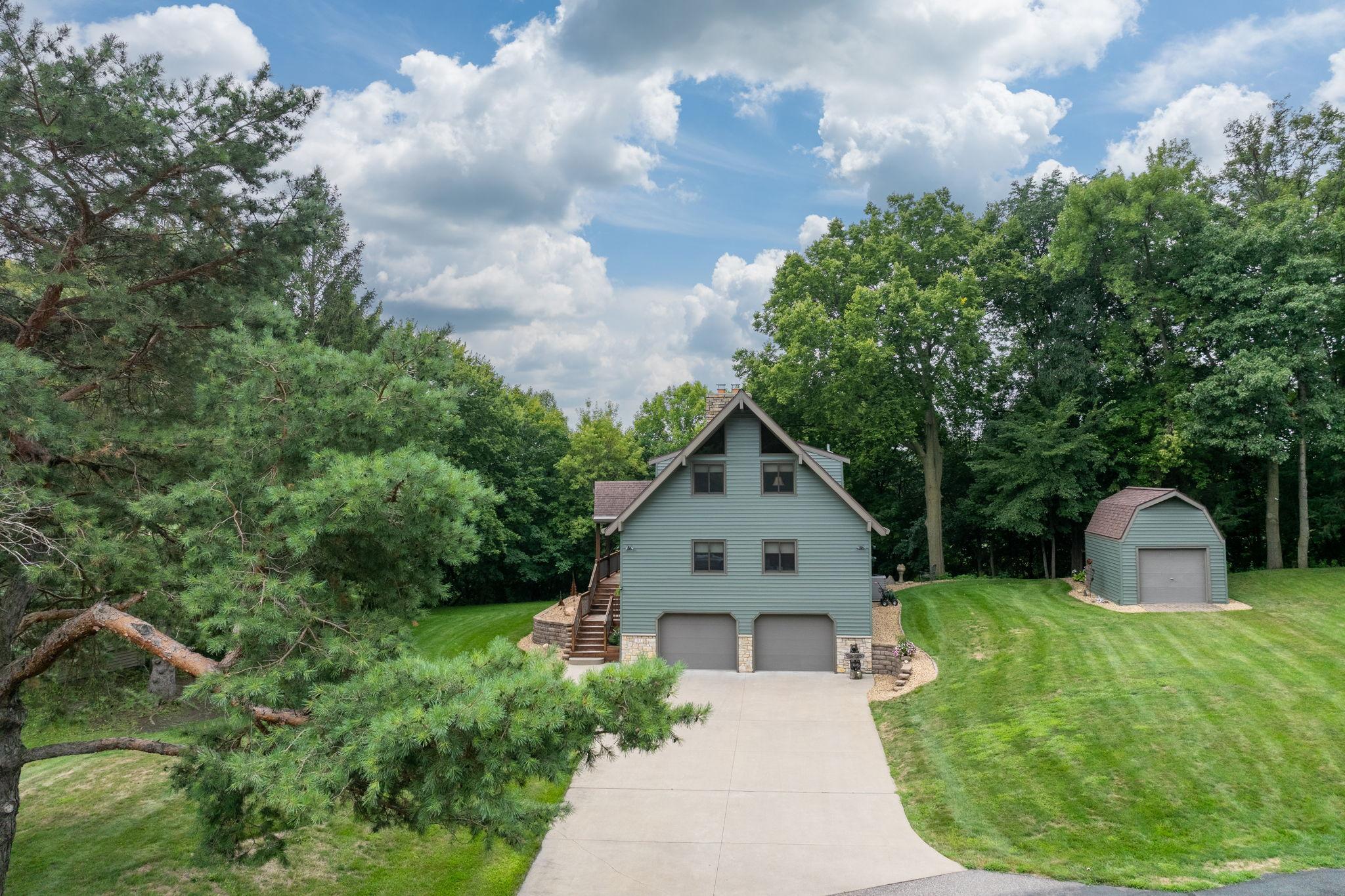 2-web-or-mls-314-meadow-woods-dr.jpg