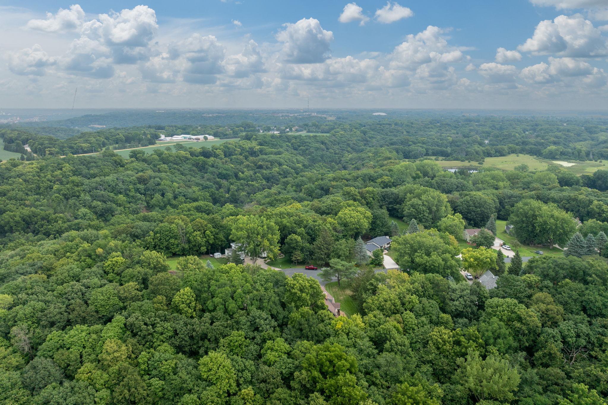 67-web-or-mls-314-meadow-woods-dr.jpg