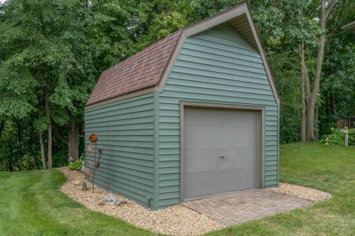 314 Meadow Woods Drive, Mankato, MN 56001