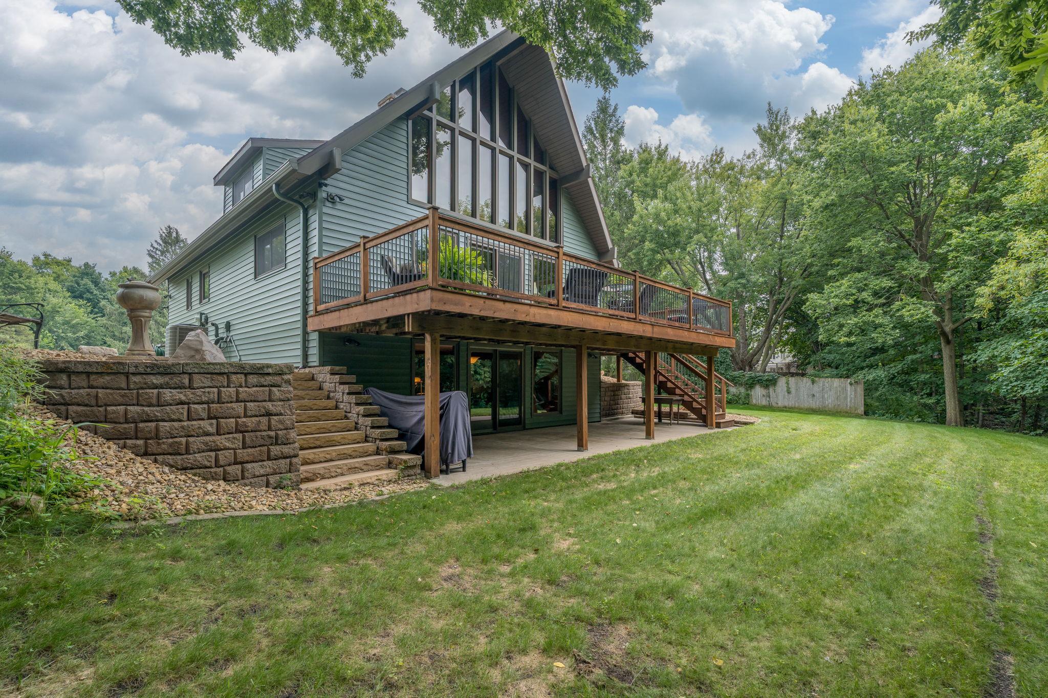 56-web-or-mls-314-meadow-woods-dr.jpg