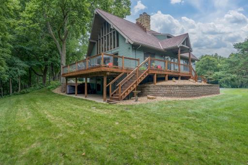 314 Meadow Woods Drive, Mankato, MN 56001