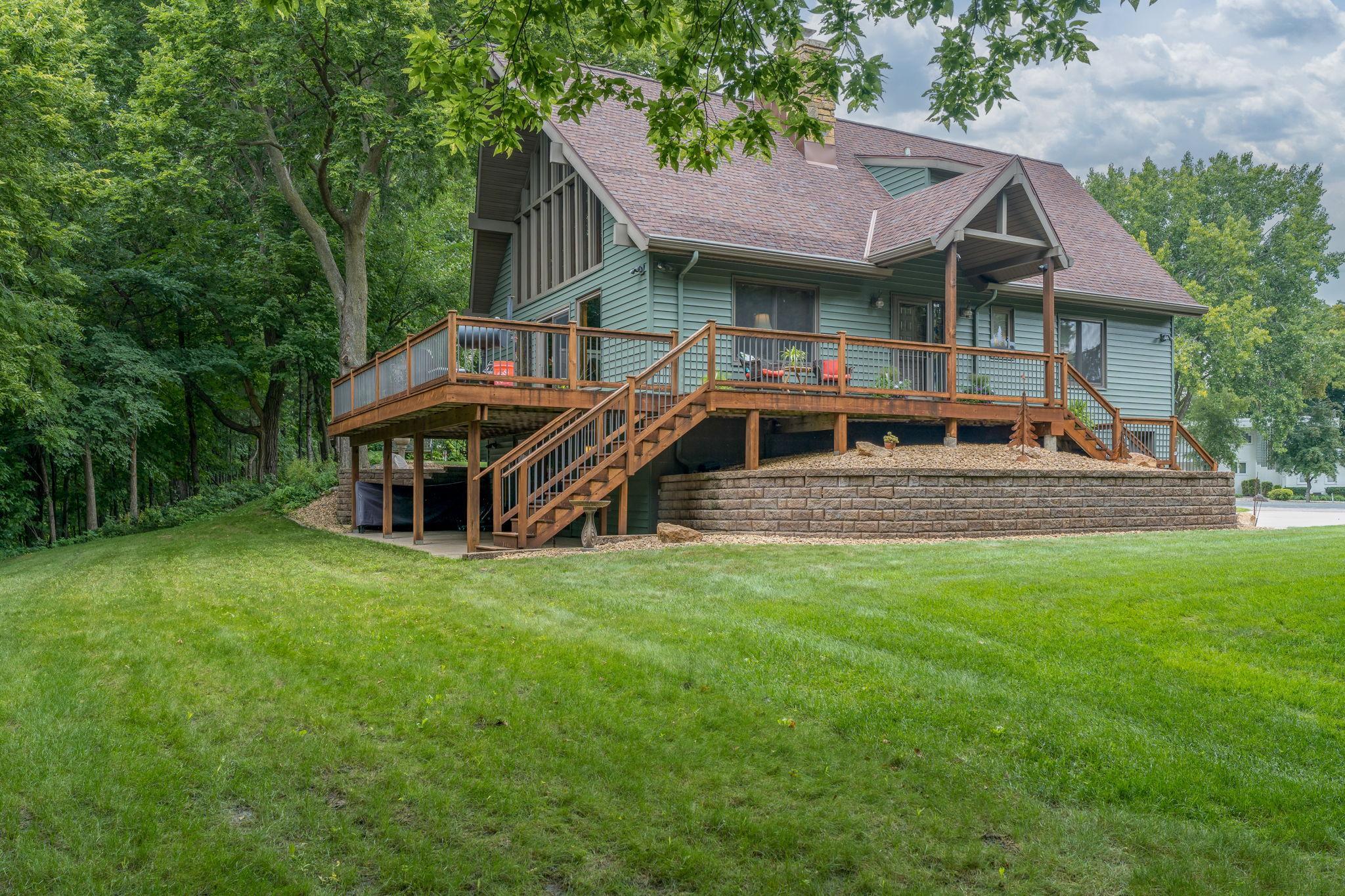 54-web-or-mls-314-meadow-woods-dr.jpg